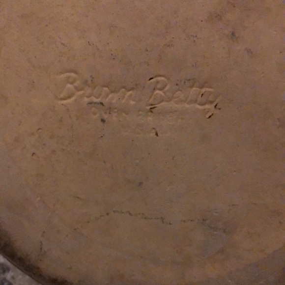 Vintage Brown Betty Casserole Bakeware - Picture 6 of 9